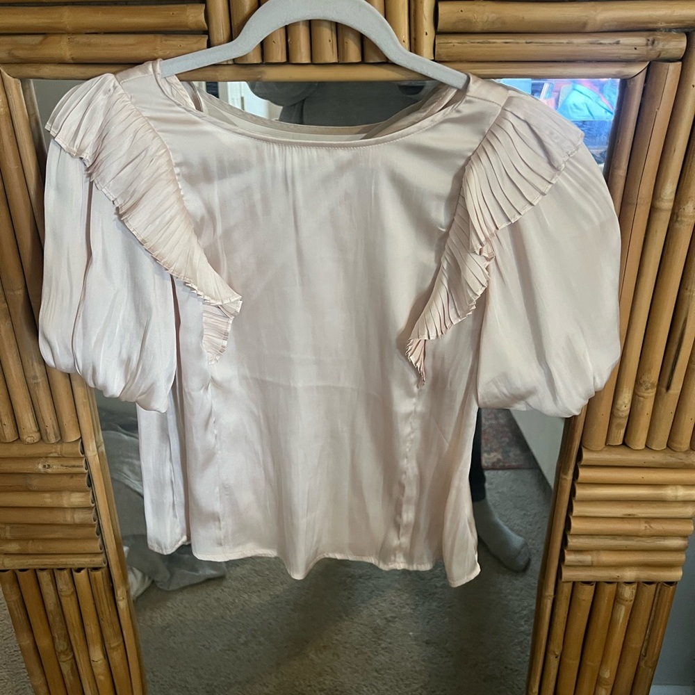 Vici White Pleated Ruffled Short Sleeve Blouse